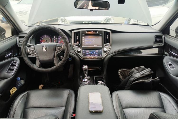 Used Toyota Crown 2015 2.0T Fashion Edition Center Console