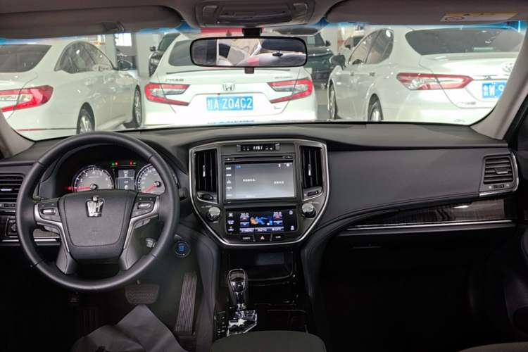Used Toyota Crown 2015 2.0T Fashion Edition Center Console