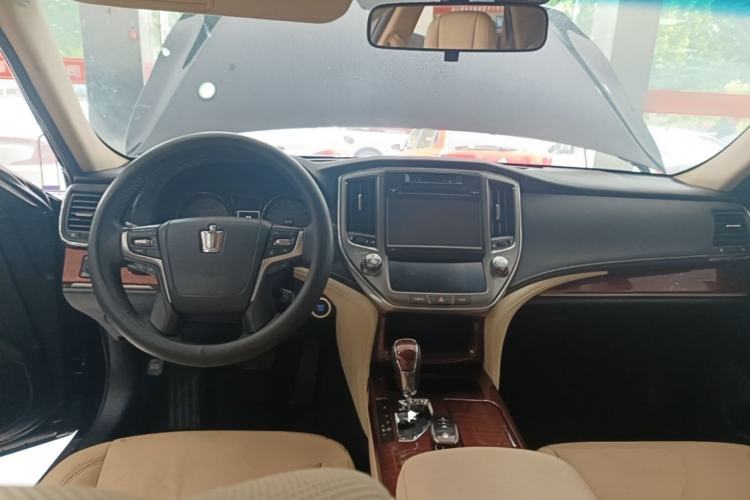 Used Toyota Crown 2015 2.0T Fashion Edition Center Console