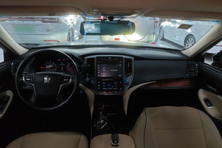 Used Toyota Crown 2015 2.0T Fashion Edition Center Console