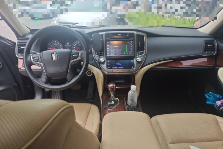 Used Toyota Crown 2015 2.0T Fashion Edition Center Console