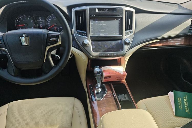 Used Toyota Crown 2015 2.0T Fashion Edition Center Console