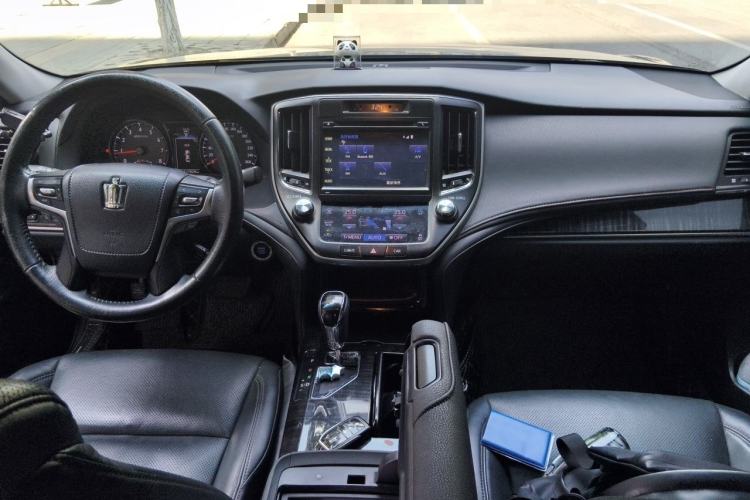 Used Toyota Crown 2015 2.0T Fashion Edition Center Console