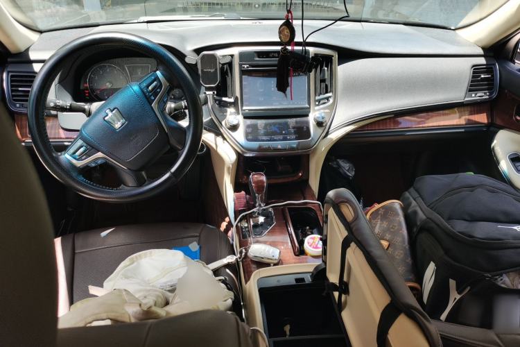 Used Toyota Crown 2015 2.5L Smart Edition Center Console