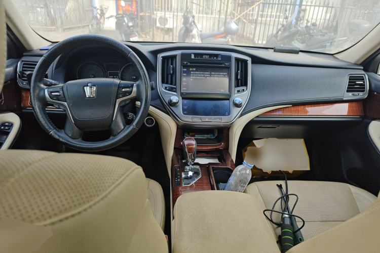 Used Toyota Crown 2015 2.0T Fashion Edition Center Console
