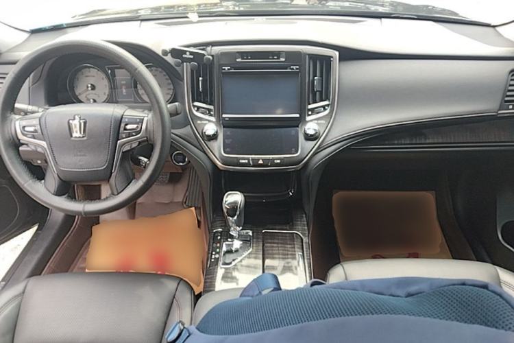 Used Toyota Crown 2015 2.0T Fashion Edition Center Console