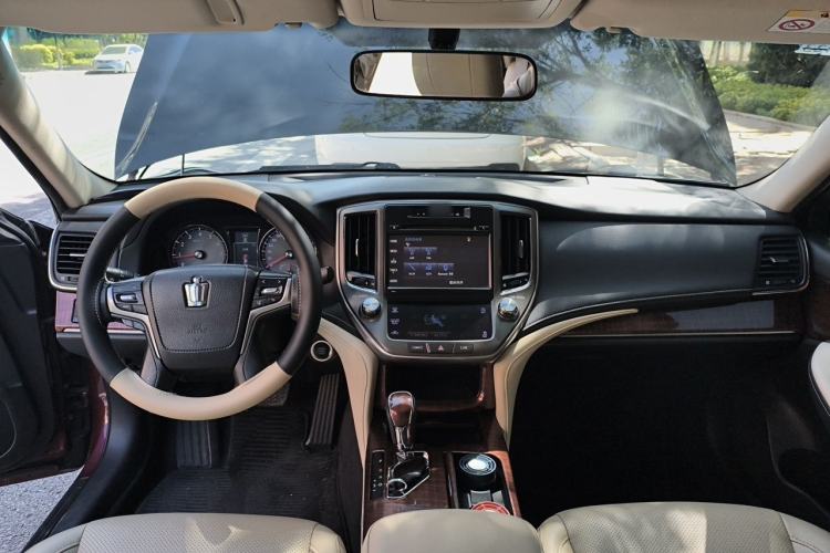 Used Toyota Crown 2015 2.0T Pioneer Edition Center Console