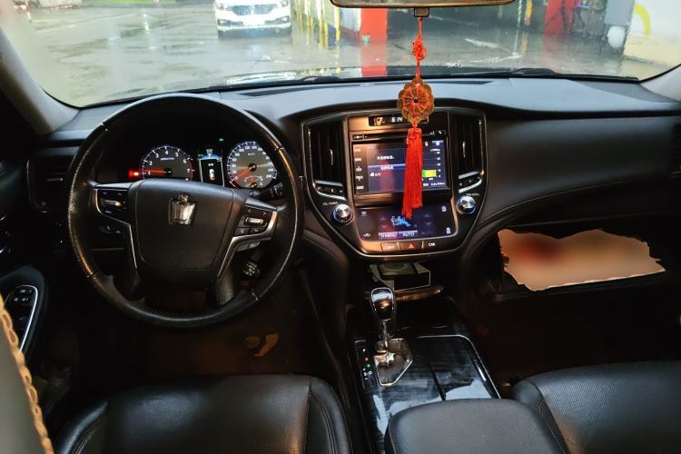 Used Toyota Crown 2015 2.0T Fashion Edition Center Console