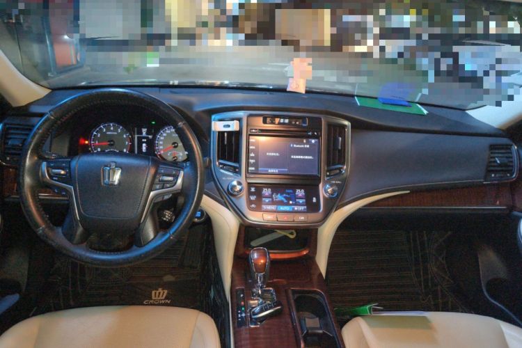 Used Toyota Crown 2015 2.5L Smart Edition Center Console