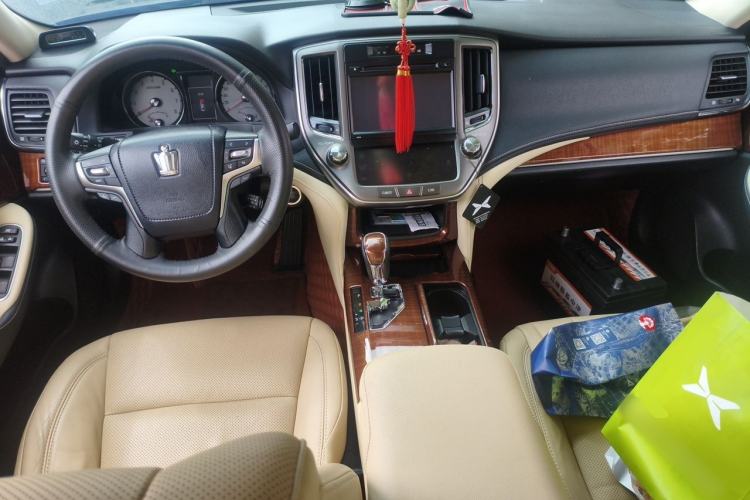 Used Toyota Crown 2015 2.5L Smart Edition Center Console