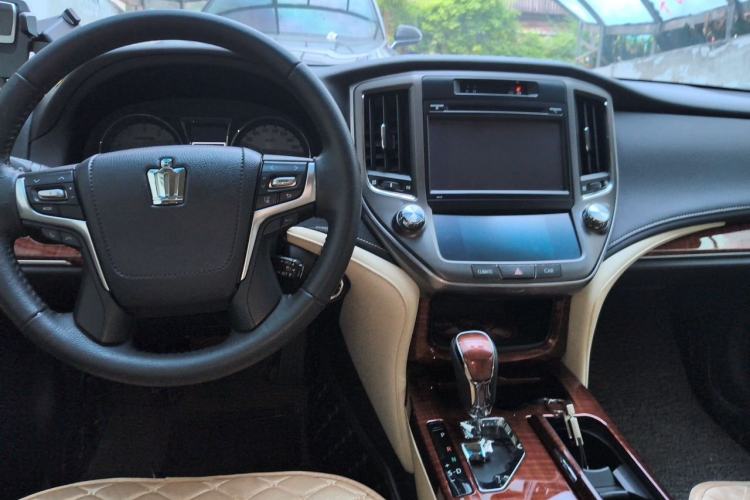 Used Toyota Crown 2015 2.0T Fashion Edition Center Console