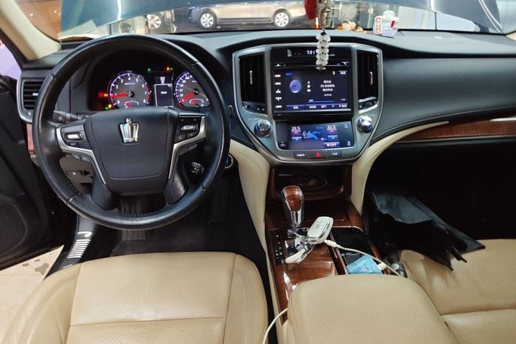 Used Toyota Crown 2015 2.0T Fashion Edition Center Console