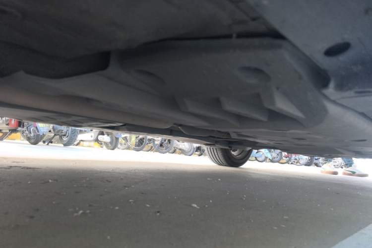 Used Toyota Crown 2015 2.0T Fashion Edition Chassis Front Left