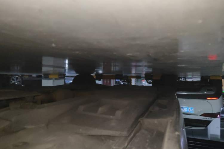 Used Toyota Crown 2015 2.0T Fashion Edition Chassis Front Right
