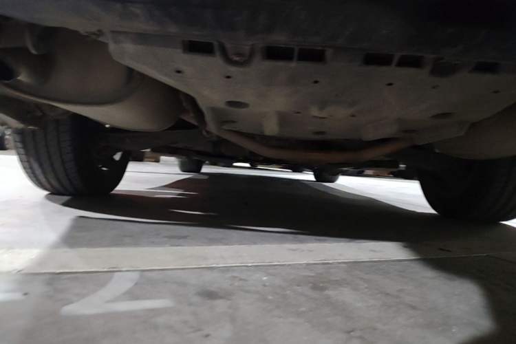 Used Toyota Crown 2015 2.0T Fashion Edition Chassis Rear