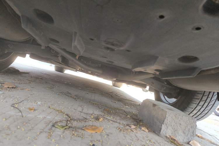 Used Toyota Crown 2015 2.0T Fashion Edition Chassis Rear