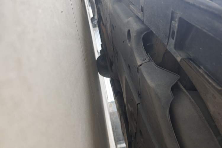 Used Toyota Crown 2015 2.5L Fashion Limited Edition Chassis Rear Left