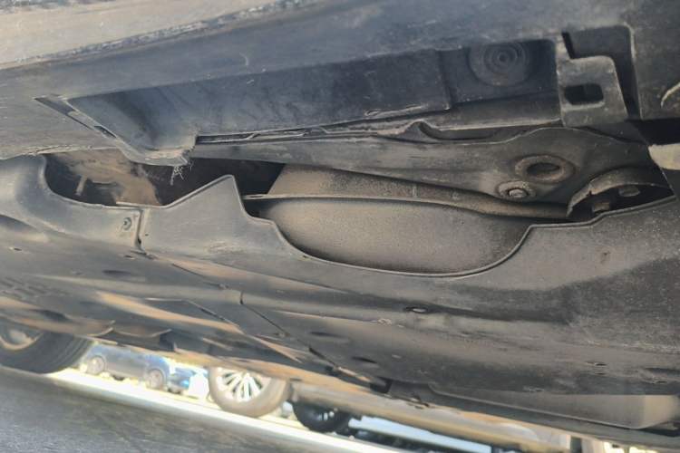 Used Toyota Crown 2015 2.5L Smart Edition Chassis Rear Left