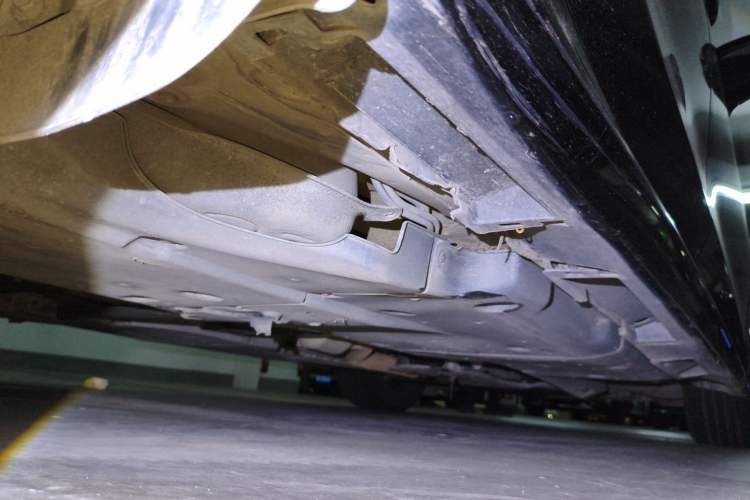 Used Toyota Crown 2015 2.0T Fashion Edition Chassis Rear Right