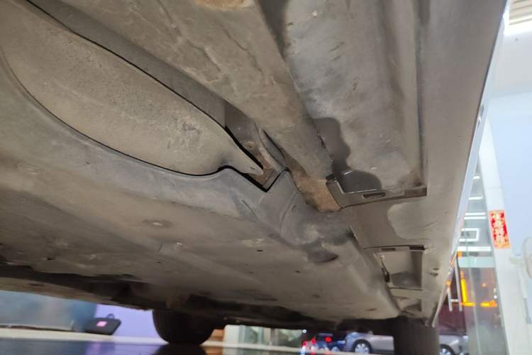 Used Toyota Crown 2015 2.0T Fashion Edition Chassis Rear Right
