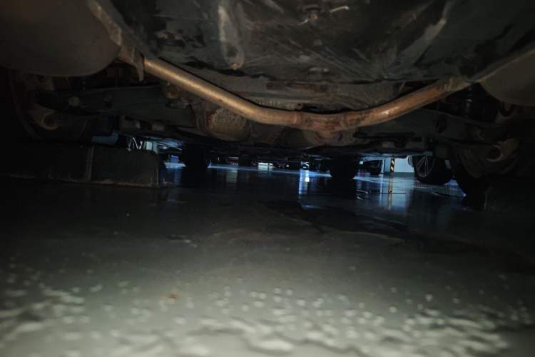 Used Toyota Crown 2015 2.0T Fashion Edition Chassis Rear