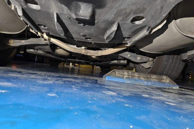 Used Toyota Crown 2015 2.0T Fashion Edition Chassis Rear