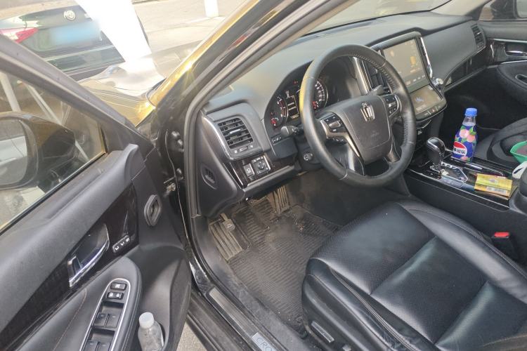 Used Toyota Crown 2015 2.0T Premium Edition Driver Seat