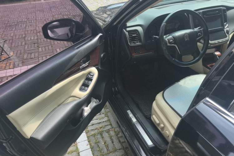 Used Toyota Crown 2015 2.5L Smart Edition Driver Seat