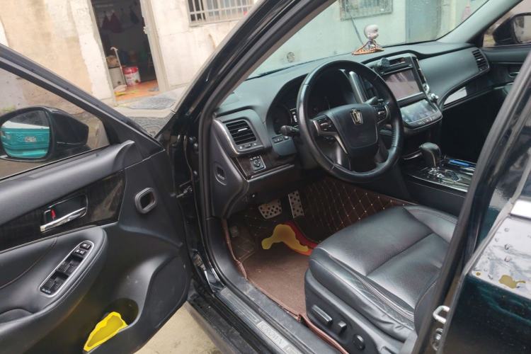Used Toyota Crown 2015 2.0T Fashion Edition Driver Seat