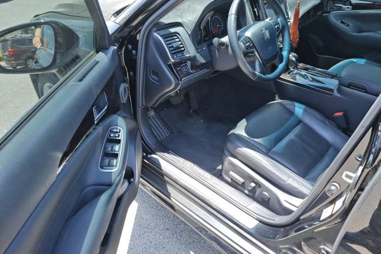 Used Toyota Crown 2015 2.0T Fashion Edition Driver Seat
