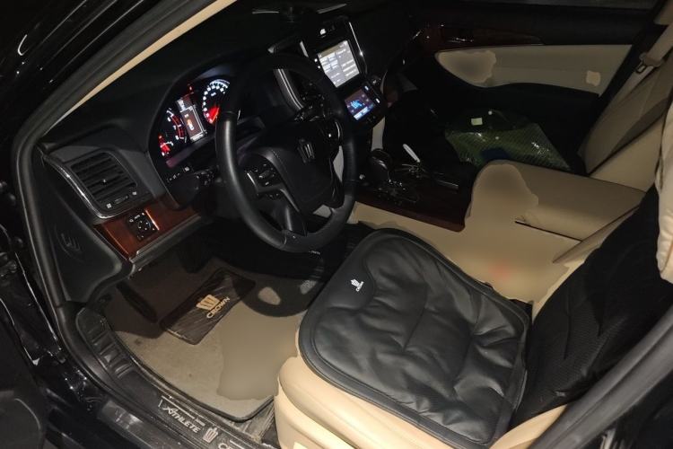 Used Toyota Crown 2015 2.0T Fashion Edition Driver Seat