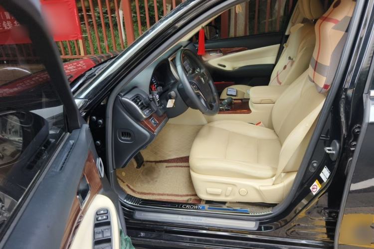 Used Toyota Crown 2015 2.5L Smart Edition Driver Seat