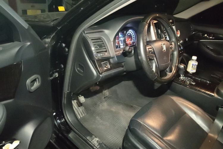 Used Toyota Crown 2015 2.0T Fashion Edition Driver Seat
