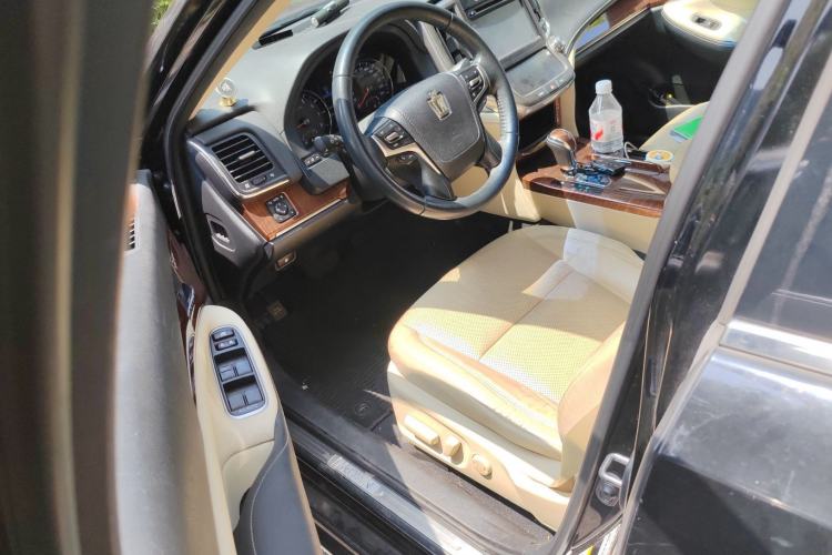 Used Toyota Crown 2015 2.0T Fashion Edition Driver Seat