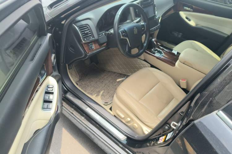 Used Toyota Crown 2015 2.5L Smart Edition Driver Seat