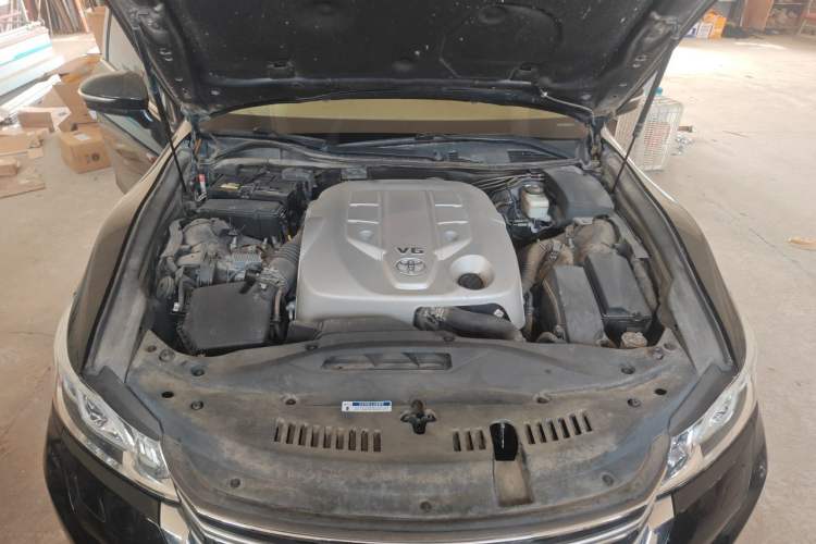 Used Toyota Crown 2015 2.5L Smart Edition Engine Bay