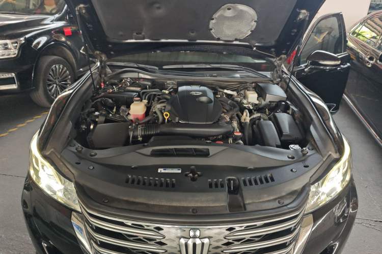 Used Toyota Crown 2015 2.0T Fashion Edition Engine Bay