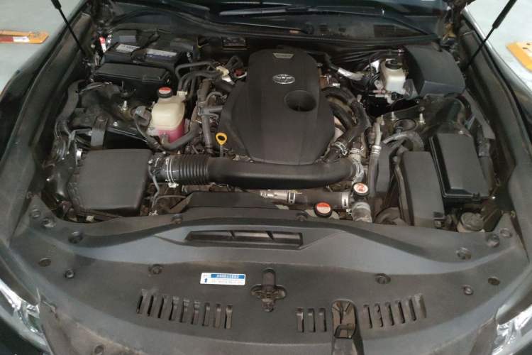 Used Toyota Crown 2015 2.0T Fashion Edition Engine Bay