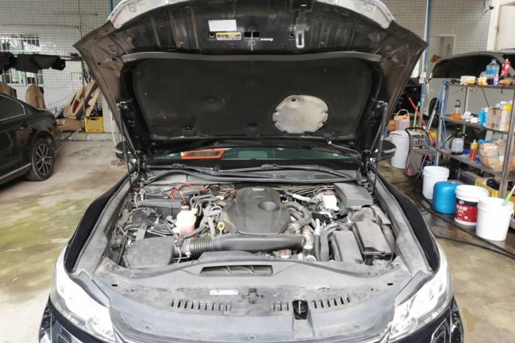 Used Toyota Crown 2015 2.0T Fashion Edition Engine Bay