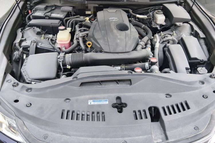 Used Toyota Crown 2015 2.0T Fashion Edition Engine Bay