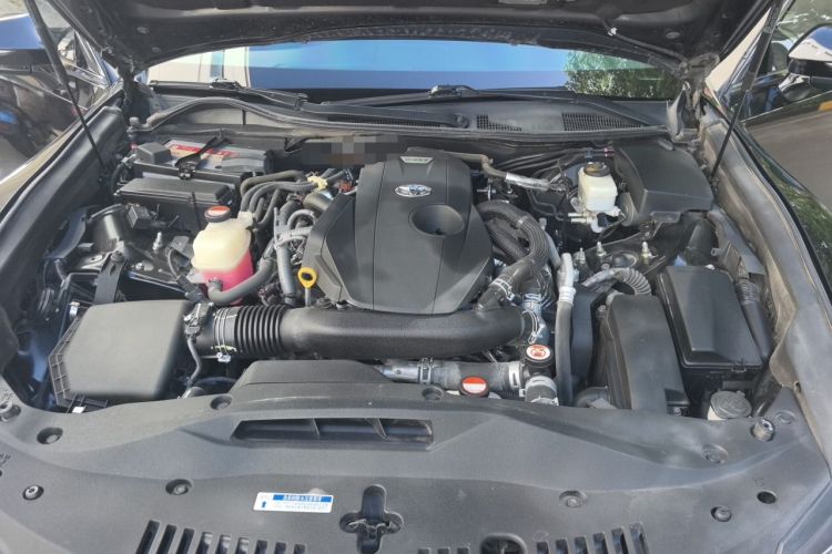 Used Toyota Crown 2015 2.0T Fashion Edition Engine Bay