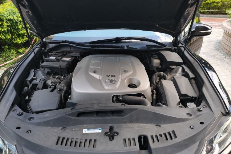 Used Toyota Crown 2015 2.5L Smart Edition Engine Bay
