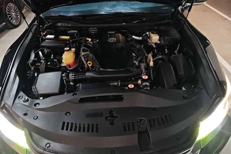 Used Toyota Crown 2015 2.0T Fashion Edition Engine Bay