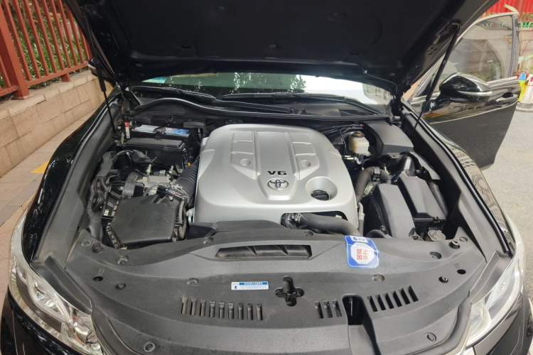 Used Toyota Crown 2015 2.5L Smart Edition Engine Bay