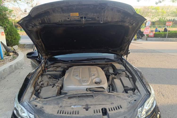 Used Toyota Crown 2015 2.5L Smart Edition Engine Bay