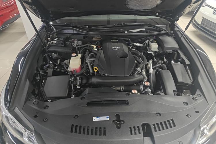 Used Toyota Crown 2015 2.0T Fashion Edition Engine Bay