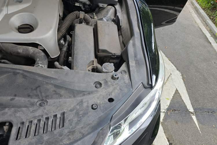 Used Toyota Crown 2015 2.5L Smart Edition Engine Bay Left