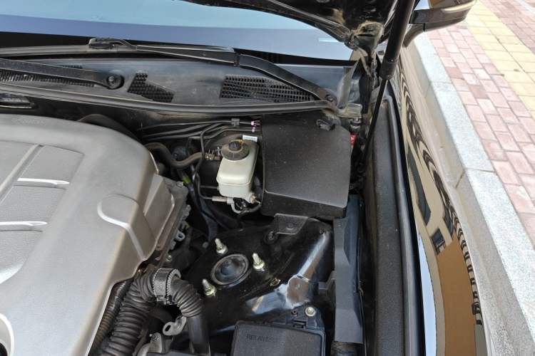 Used Toyota Crown 2015 2.5L Smart Edition Engine Bay Left
