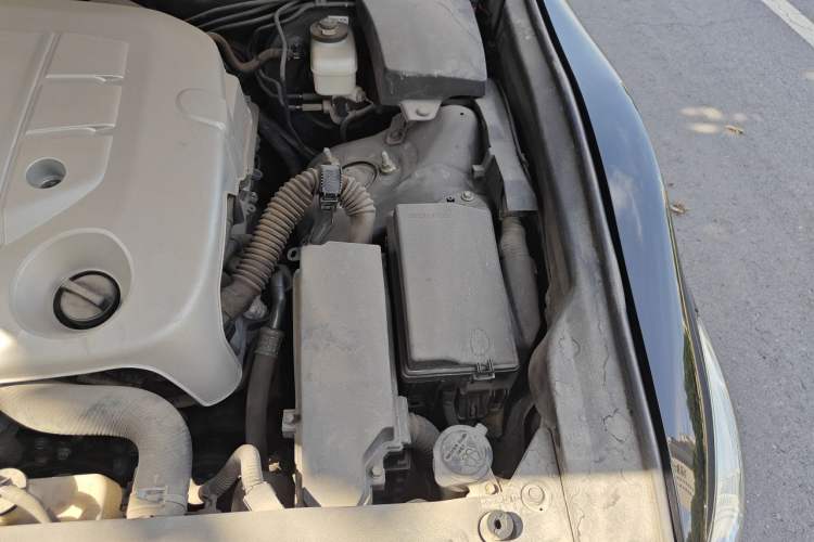 Used Toyota Crown 2015 2.5L Smart Edition Engine Bay Left