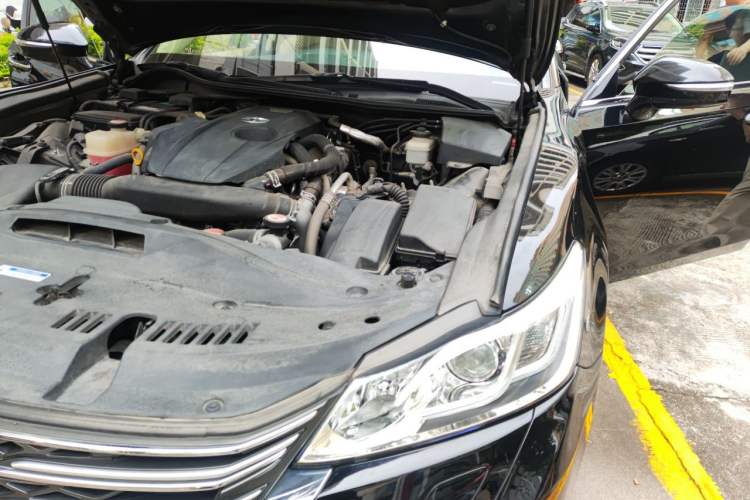Used Toyota Crown 2015 2.0T Fashion Edition Engine Bay Left
